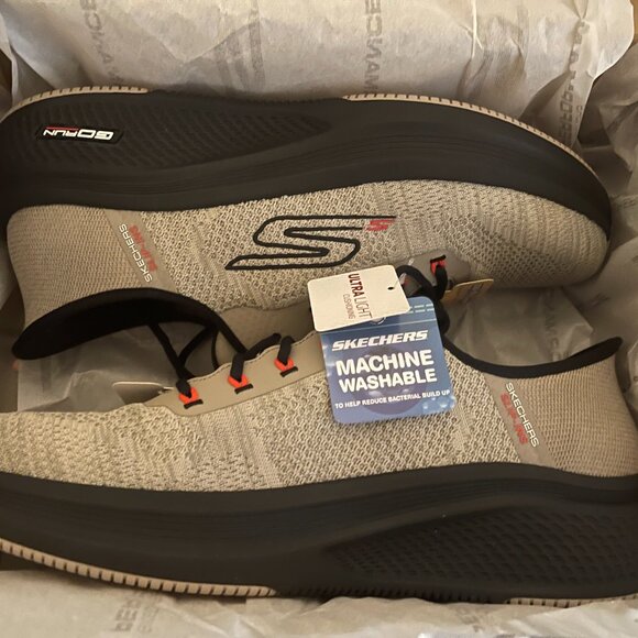 Men's Skechers Hands Free Slip Ins Go Run Elevate 2.0 Size 11 NIB (RETAIL 125) - Picture 2 of 10